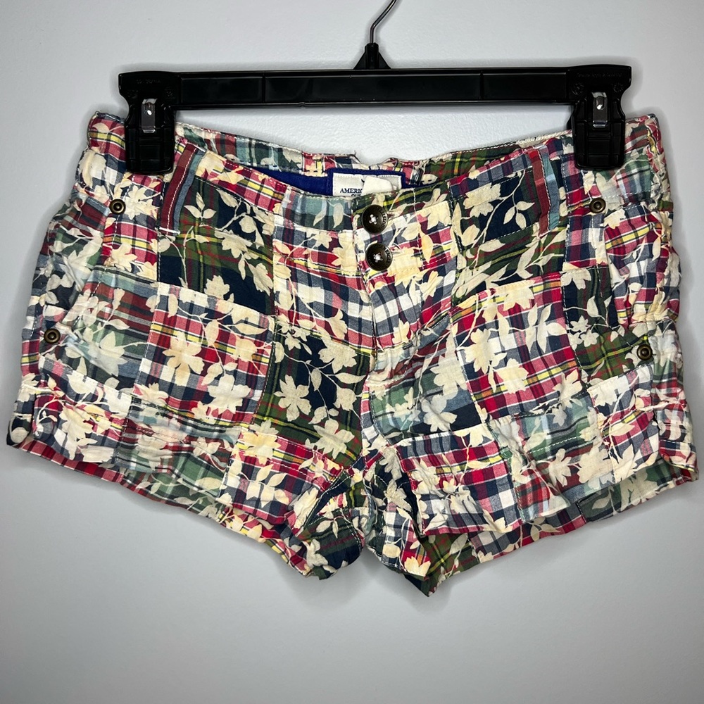 American Eagle Size 0 Women’s Plaid Shorts